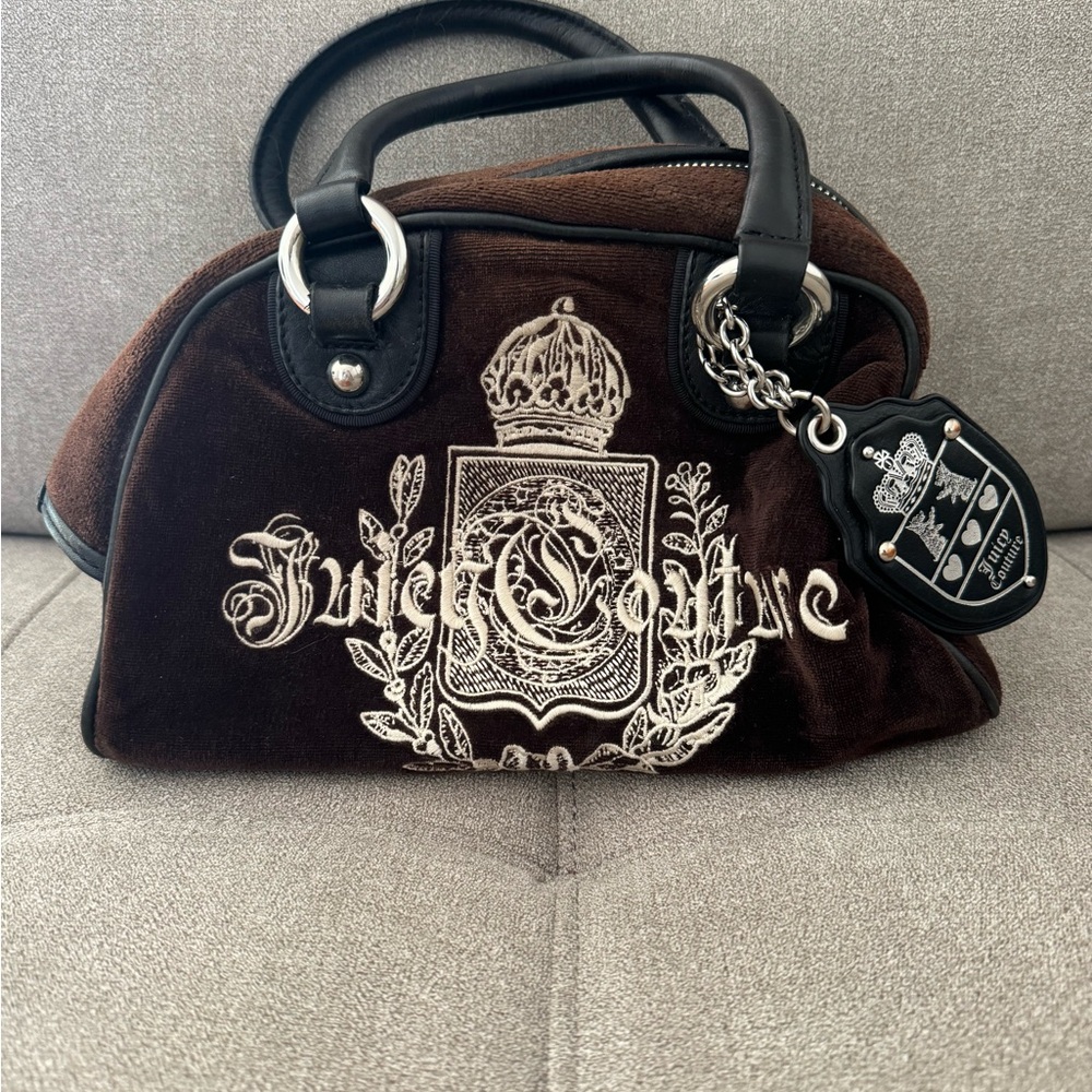 Vintage Juicy Couture Purse Bowler Bag Satchel Velour
Y2K Bowling Handbag